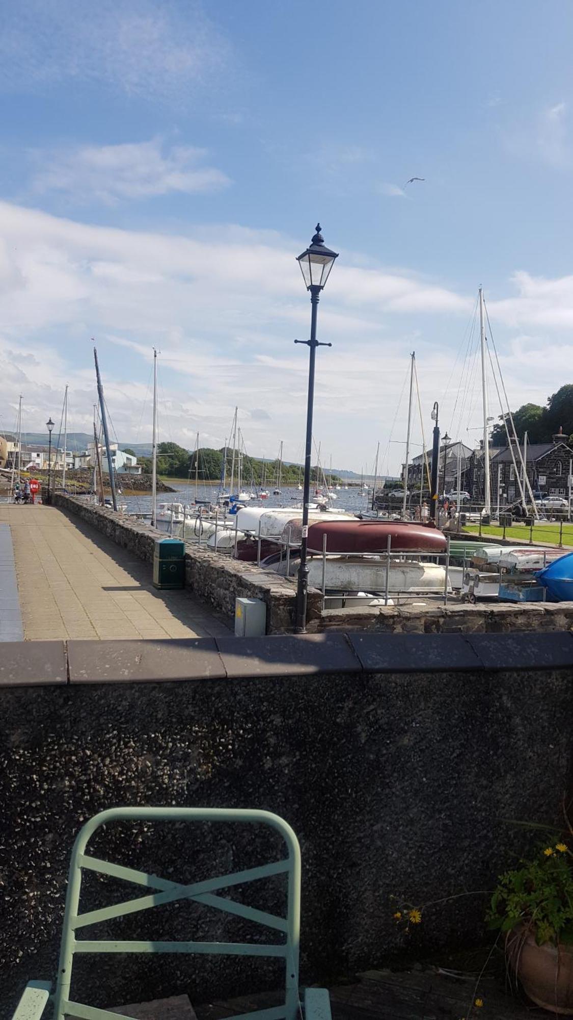 Lovely Apartment Porthmadog Harbourside Exterior photo